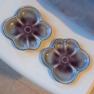 2 Ceramics flower or leave shape Purple and gray color
